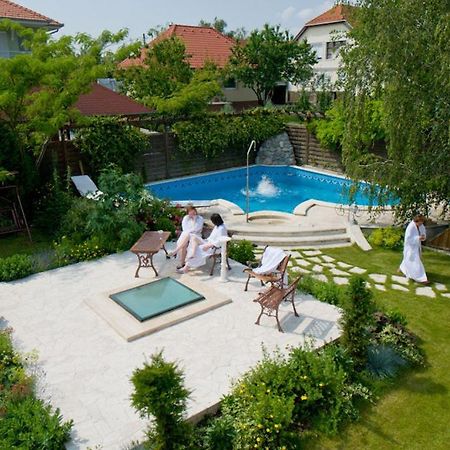 Amira Boutique Hotel Heviz Wellness & Spa Экстерьер фото