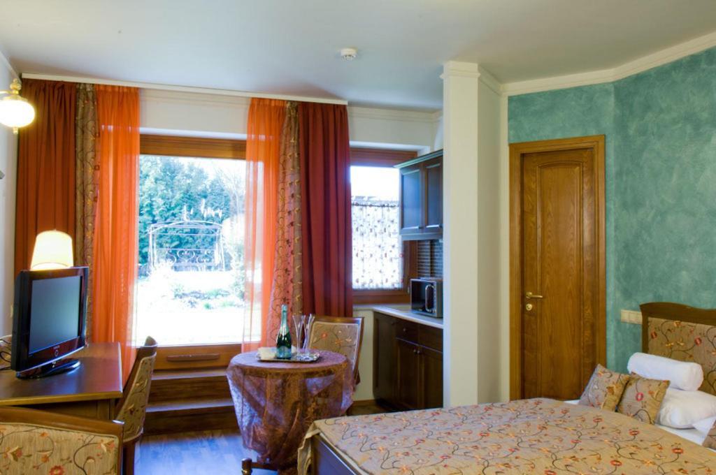 Amira Boutique Hotel Heviz Wellness & Spa Экстерьер фото